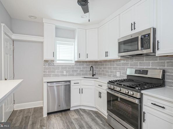 2545 S Warnock Street, Philadelphia PA 19148