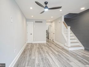 2545 S Warnock Street, Philadelphia PA 19148