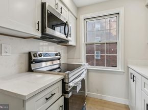 2037 38TH Street SE 301, Washington DC 20020