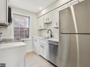 2037 38TH Street SE 301, Washington DC 20020