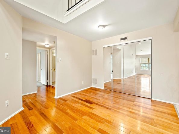 504 Valley Glen Road, Elkins Park PA 19027