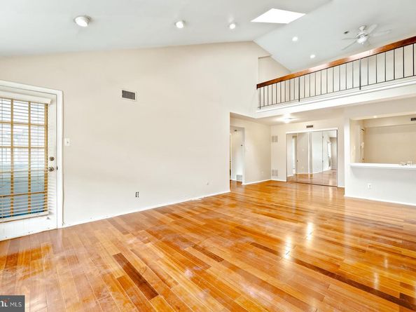 504 Valley Glen Road, Elkins Park PA 19027