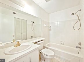 504 Valley Glen Road, Elkins Park PA 19027