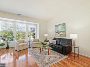 23110 Blackthorn Square, Sterling VA 20166