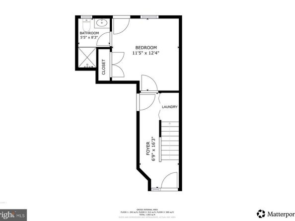 23110 Blackthorn Square, Sterling VA 20166