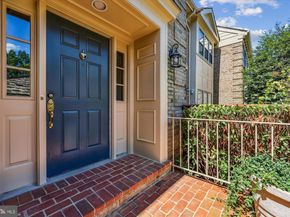 9420 Lost Trail Way, Potomac MD 20854
