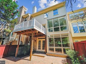 9420 Lost Trail Way, Potomac MD 20854