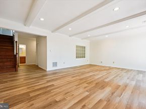 9420 Lost Trail Way, Potomac MD 20854
