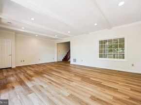 9420 Lost Trail Way, Potomac MD 20854