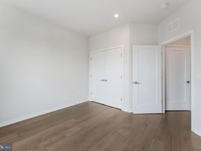 7474 Backett Wood Terrace, Mclean VA 22102