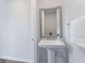 7474 Backett Wood Terrace, Mclean VA 22102