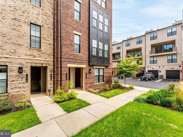 7474 Backett Wood Terrace, Mclean VA 22102