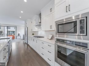 7474 Backett Wood Terrace, Mclean VA 22102