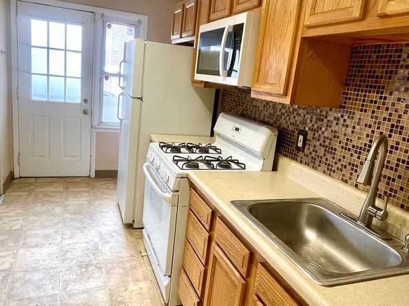 1165 Taylor Drive, Folcroft PA 19032