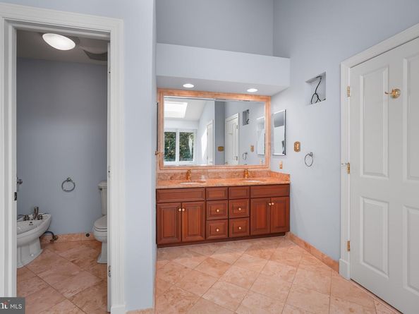 8805 Mary Mead Court, Potomac MD 20854