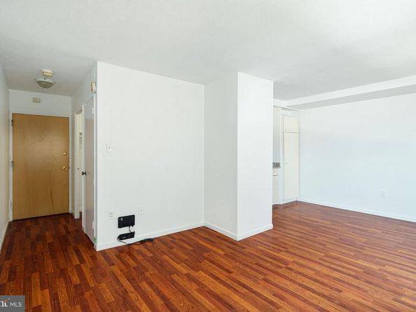 2101 Chestnut Street 614, Philadelphia PA 19103