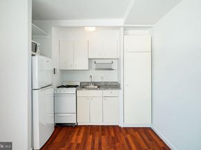 2101 Chestnut Street 614, Philadelphia PA 19103