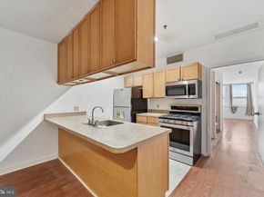 1100 Vine Street P211, Philadelphia PA 19107