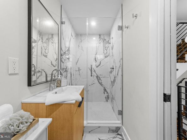 321 S Fawn Street, Philadelphia PA 19107