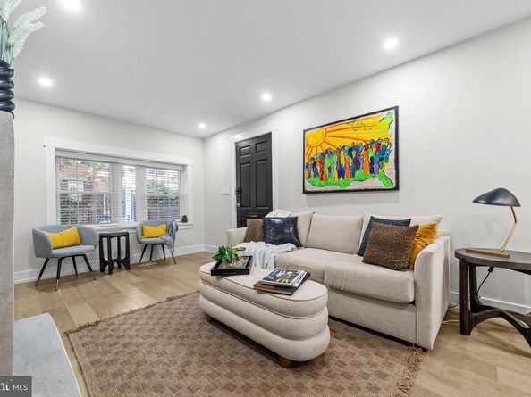 321 S Fawn Street, Philadelphia PA 19107