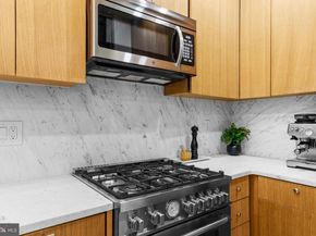 321 S Fawn Street, Philadelphia PA 19107