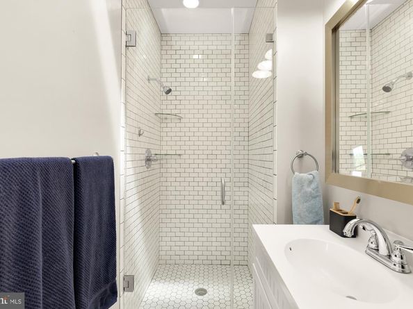 3727 18TH Street NE, Washington DC 20018
