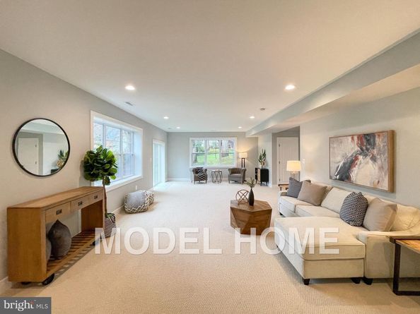 207 Patrick Street SW, Vienna VA 22180