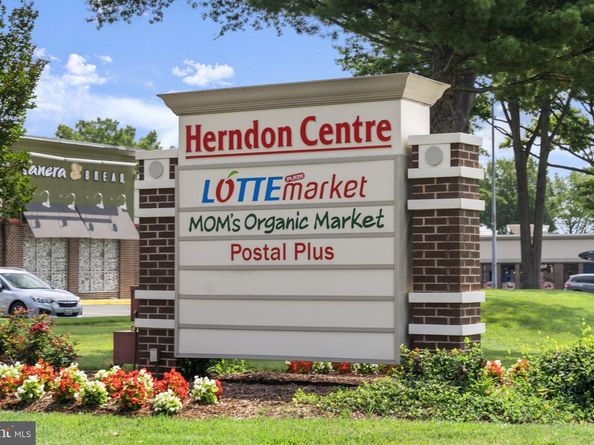 12919 Alton Square 117, Herndon VA 20170