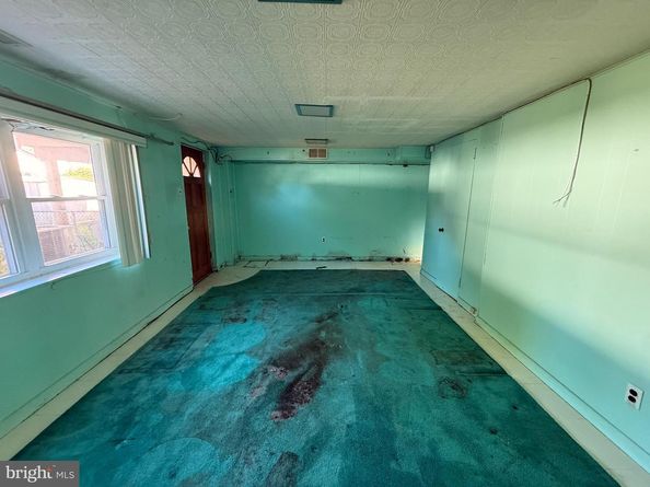 12706 Hollins Road, Philadelphia PA 19154