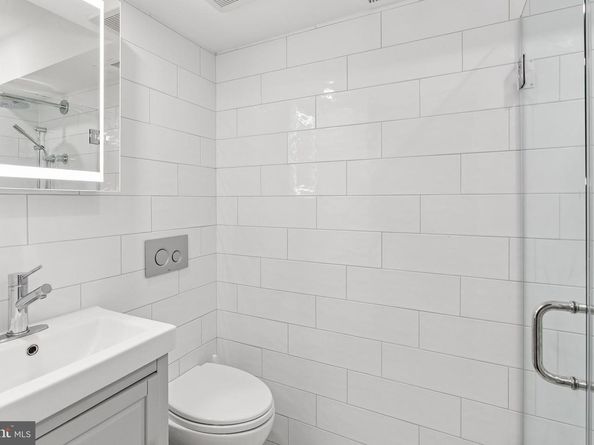 422 N Union Street, Alexandria VA 22314