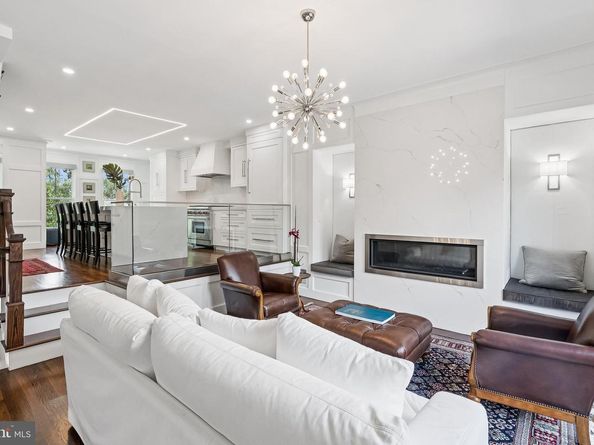 422 N Union Street, Alexandria VA 22314