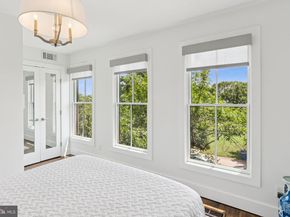 422 N Union Street, Alexandria VA 22314