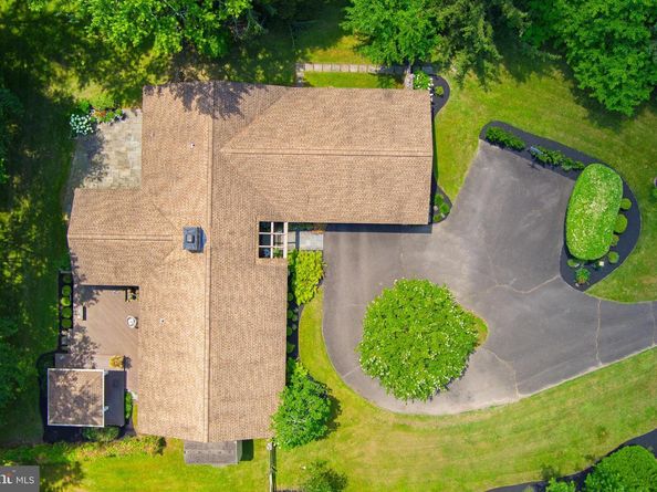 1255 Valley Hill Trail, Churchville PA 18966