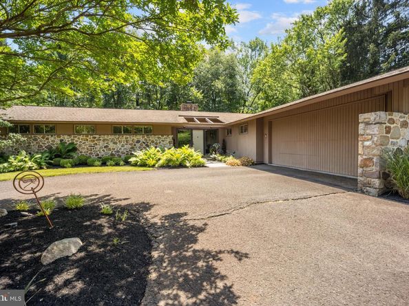1255 Valley Hill Trail, Churchville PA 18966