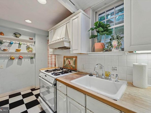 2040 Latimer Street, Philadelphia PA 19103