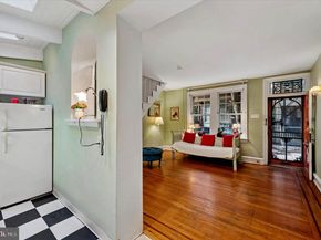 2040 Latimer Street, Philadelphia PA 19103