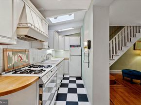 2040 Latimer Street, Philadelphia PA 19103