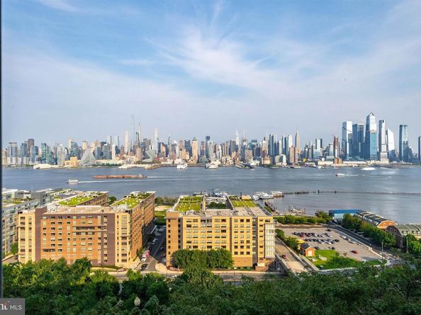 851 John F. Kennedy Boulevard E E1, Weehawken NJ 07086