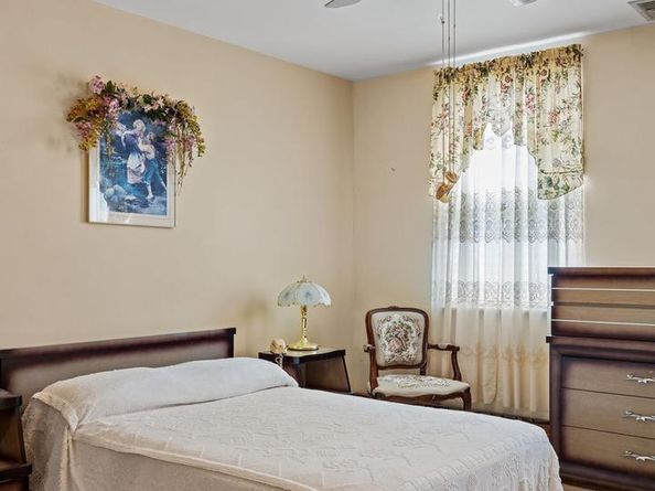 2320 S 10TH Street, Philadelphia PA 19148