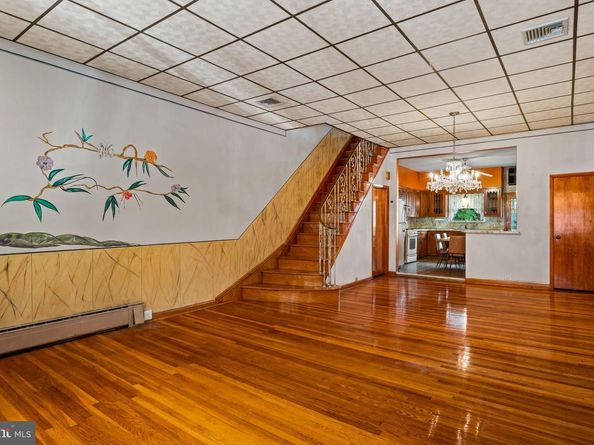 2320 S 10TH Street, Philadelphia PA 19148