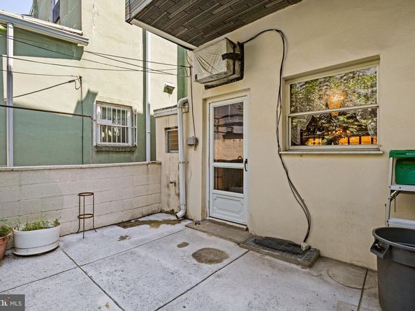 2320 S 10TH Street, Philadelphia PA 19148