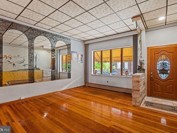2320 S 10TH Street, Philadelphia PA 19148