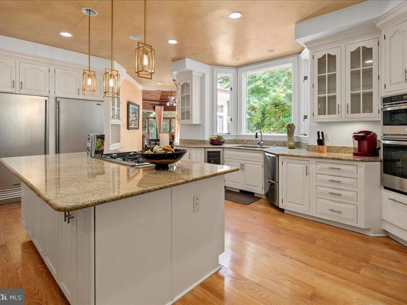 2401 Oakmont Court, Oakton VA 22124