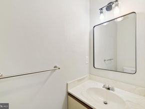 187 Saint Johns Square, Sterling VA 20164