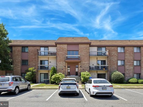 47201 Delaire Landing Road 201, Philadelphia PA 19114