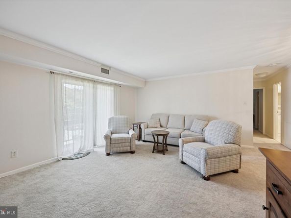 47201 Delaire Landing Road 201, Philadelphia PA 19114