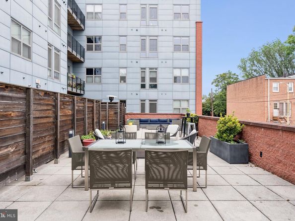 900 11TH Street SE 106, Washington DC 20003