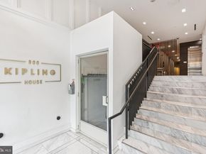 900 11TH Street SE 106, Washington DC 20003