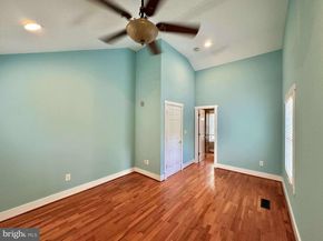 4709 7TH Street S, Arlington VA 22204