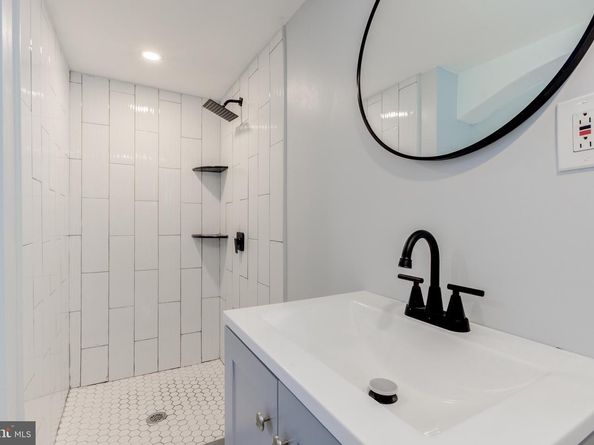1313 S Lindenwood Street, Philadelphia PA 19143